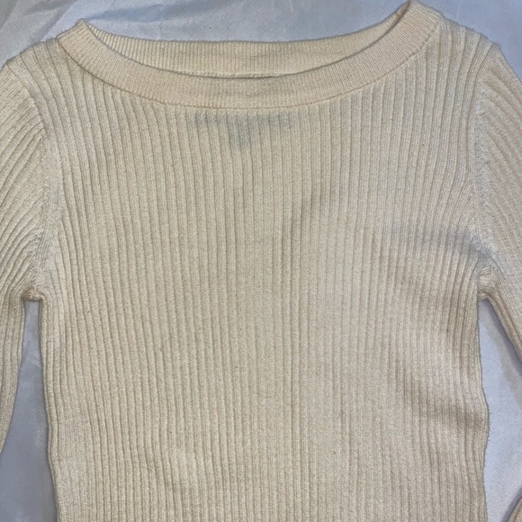 Cream Aeropostale bell sleeve top - Picture 4 of 8